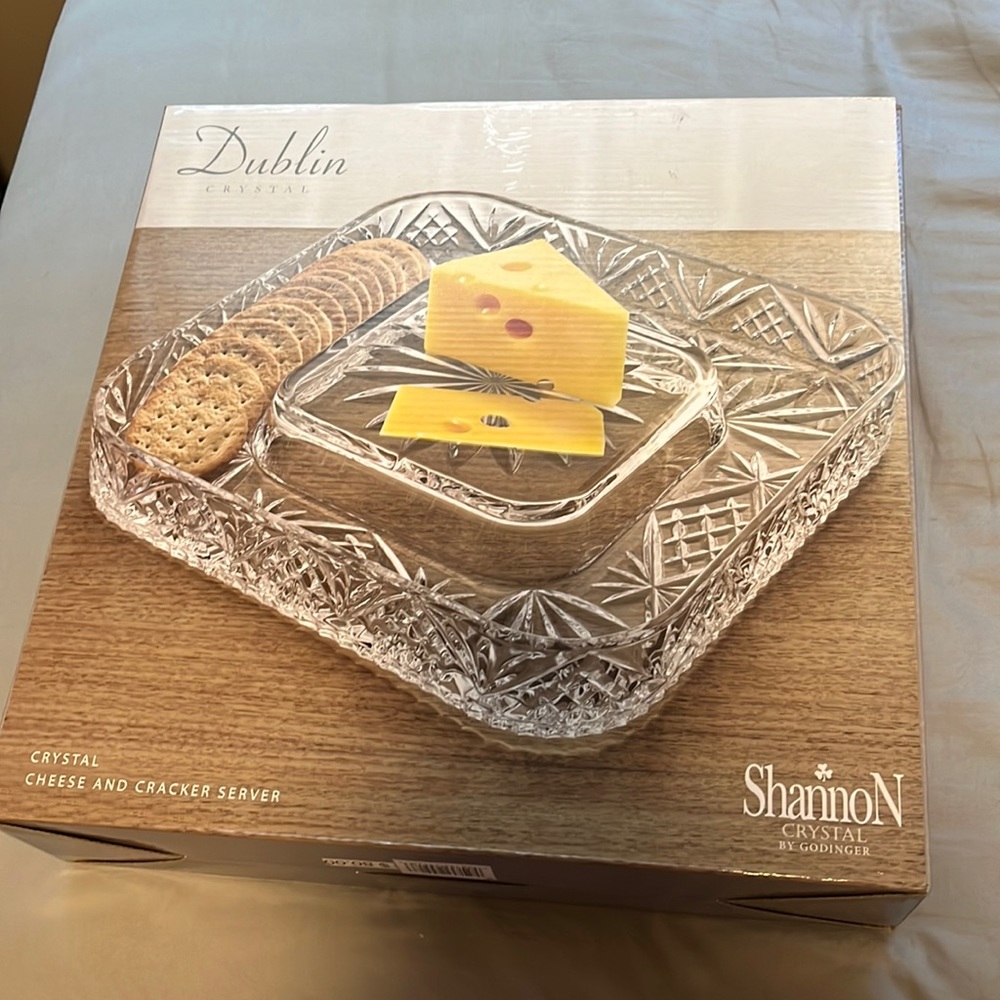 Dublin Crystal Cheese and Cracker Server